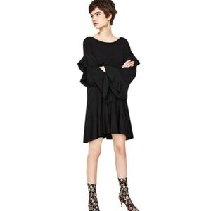 Zara black oversized dress ruffled knit strong jersey material flowy size medium